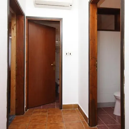 Apartments By The Sea Kali, Ugljan - 345 * Kali