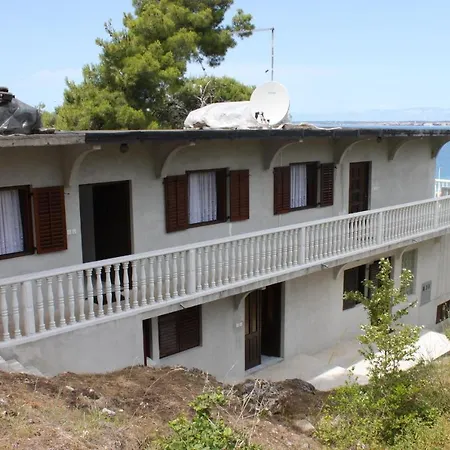 Apartment Apartments By The Sea Kali, Ugljan - 345 *