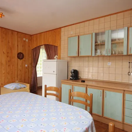 Apartment Apartments By The Sea Kali, Ugljan - 345 *