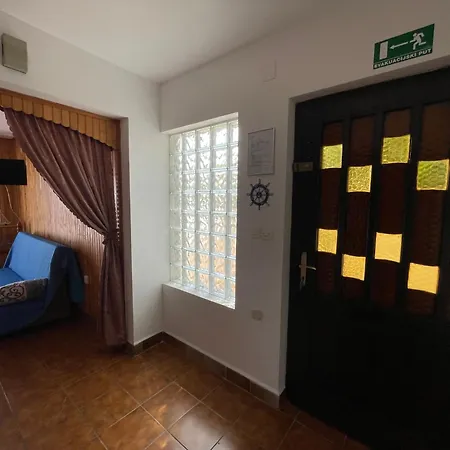 By The Sea Kali, Ugljan - 345 קאלי